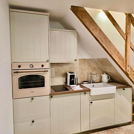 Le Cottage Maisonnette Dans Corps De Ferme Ollainville ภายนอก รูปภาพ