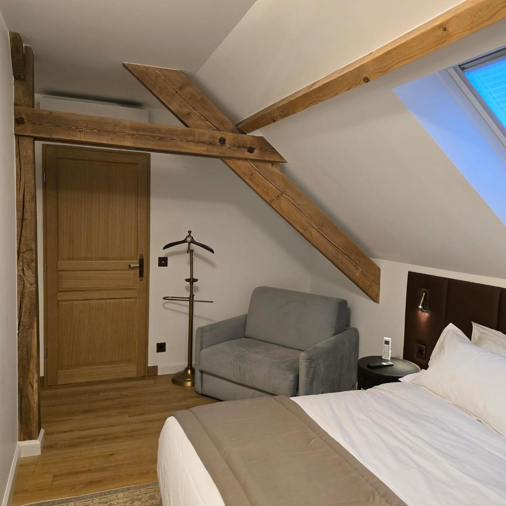 Le Cottage Maisonnette Dans Corps De Ferme Ollainville ภายนอก รูปภาพ
